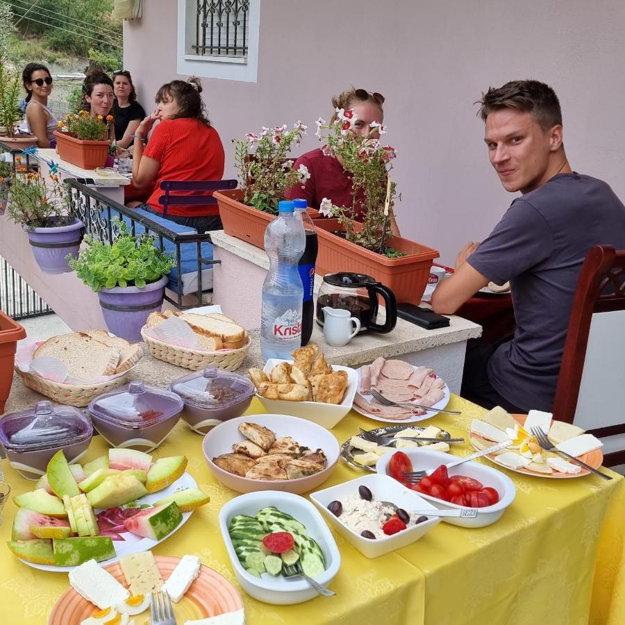 Kalaja Inn Krujë 外观 照片