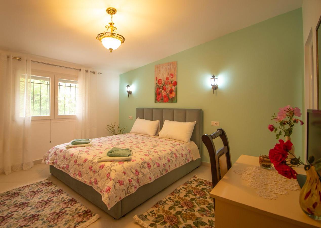 Kalaja Inn Krujë 外观 照片