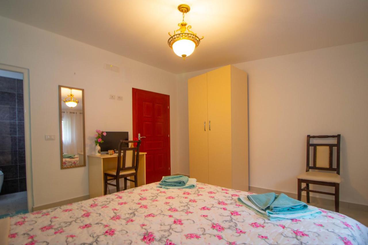 Kalaja Inn Krujë 外观 照片