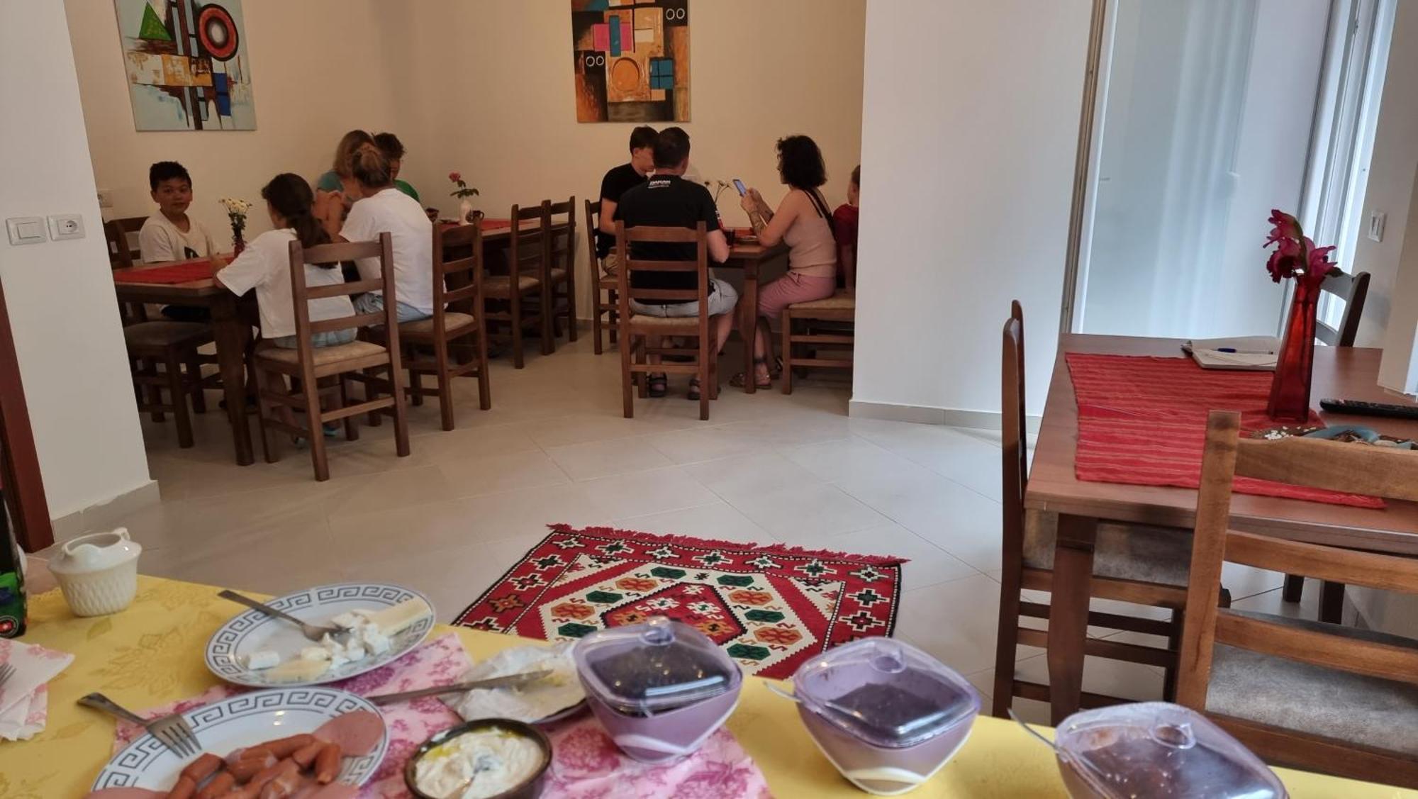 Kalaja Inn Krujë 外观 照片